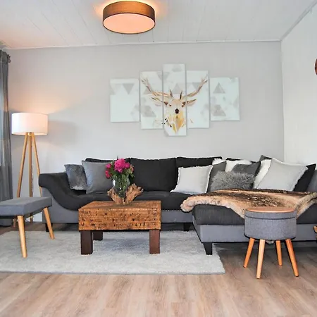 Stilvolles Eifelhaus Am Nuerburgring Mit Eigenem Garten Holiday home *