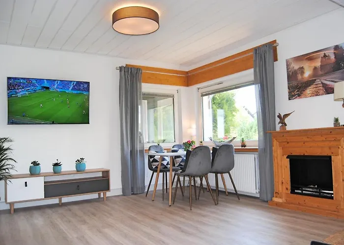 Stilvolles Eifelhaus Am Nuerburgring Mit Eigenem Garten בית נופש