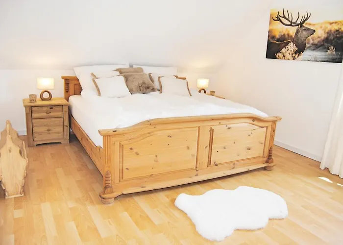 בית נופש Stilvolles Eifelhaus Am Nuerburgring Mit Eigenem Garten *